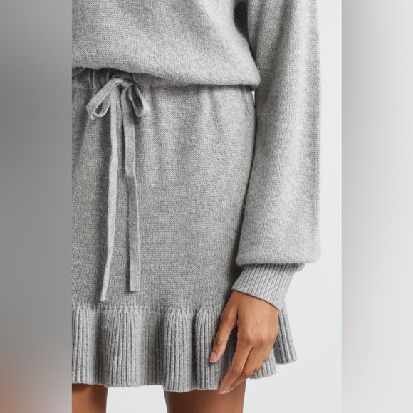 CINQ À SEPT Kiana grey knit sweater mini dress with tie size Medium - Picture 4 of 8